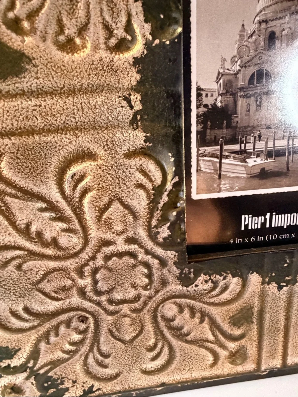 Pier 1 attention preowned